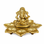 GANESH WITH GOLD POOJA DIYA