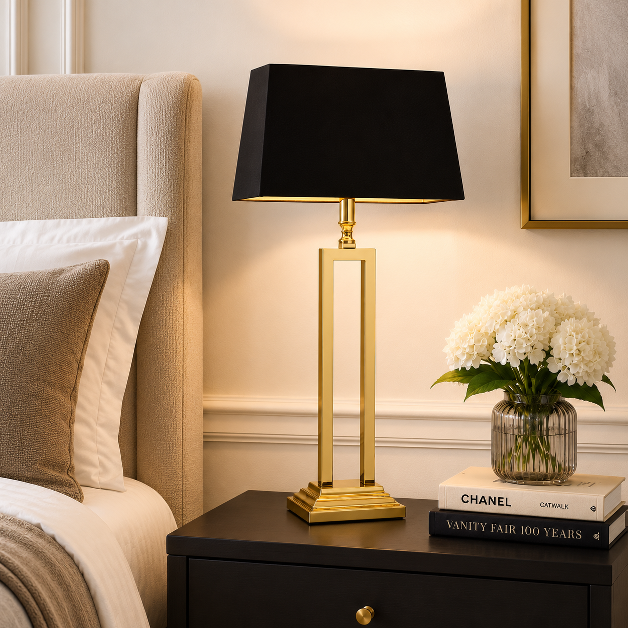 GOLD TABLE LAMP WITH BLACK SHADE
