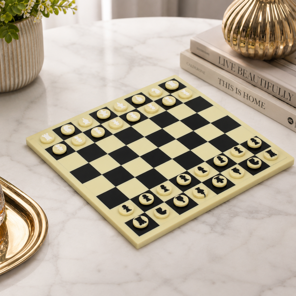 FLAT PIECE CHESS SET