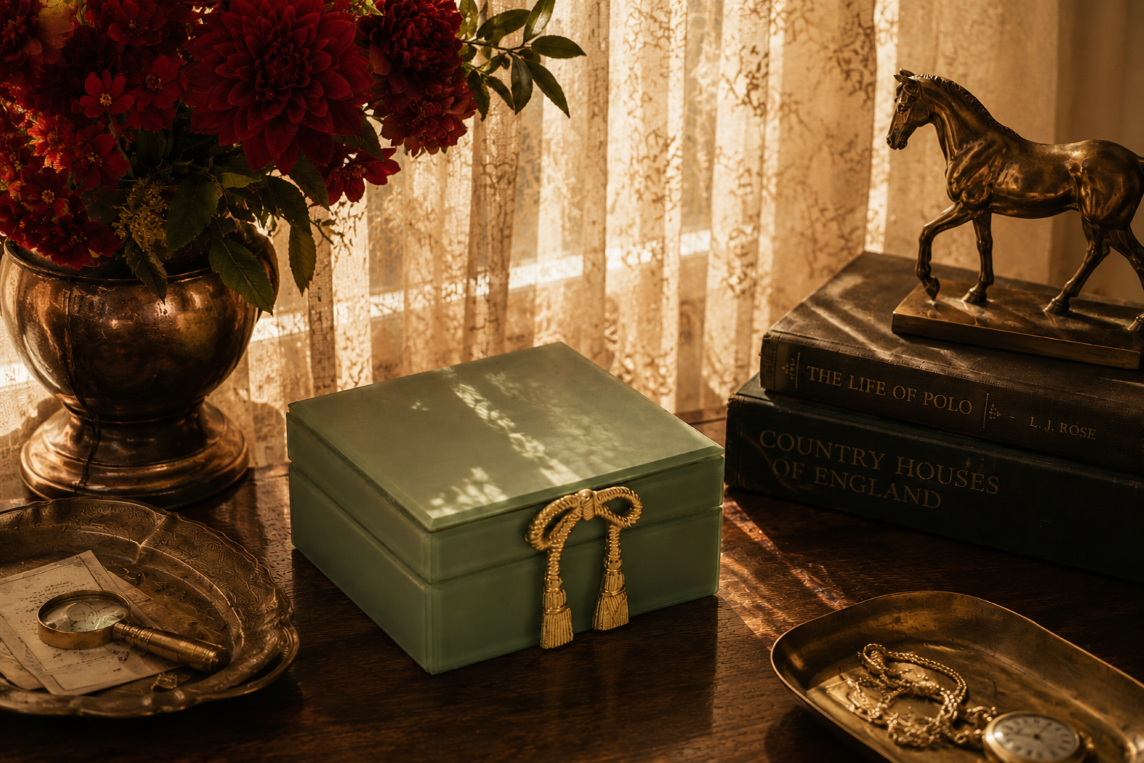 OLIVE GREEN GLASS BOX